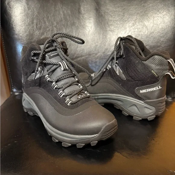 Merrell Women's Thermo Chill 2 Mid Waterproof black boot size 7.5 - Picture 4 of 6